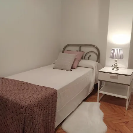 Bonito Piso En El Centro De Apartament Ourense
